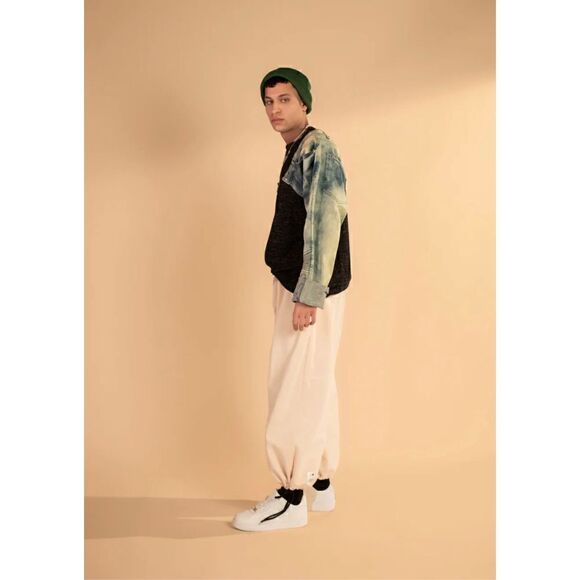 Sager  up-cycled sweater with Denim sleeves Size S/M NWT - Picture 2 of 7